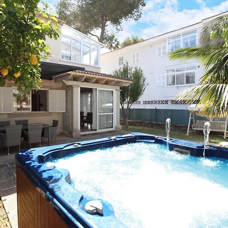 Alcudia, Lovely House With Jacuzzi Villa