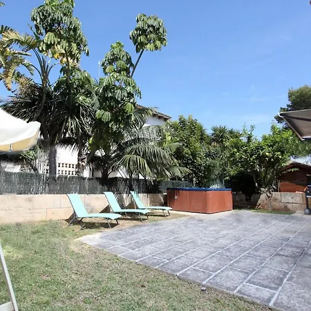 Alcudia, Lovely House With Jacuzzi Alcudia (Mallorca)