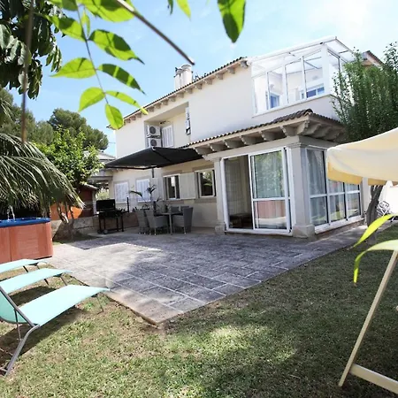 Villa Alcudia, Lovely House With Jacuzzi