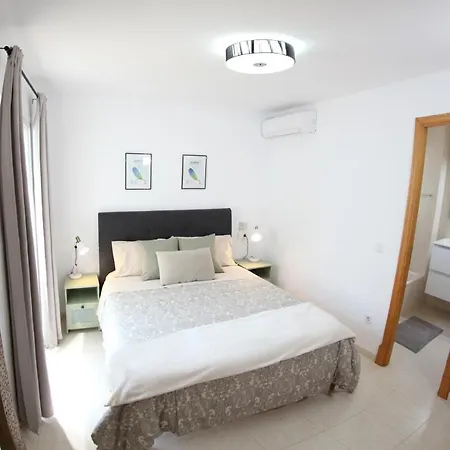 Alcudia, Lovely House With Jacuzzi Villa